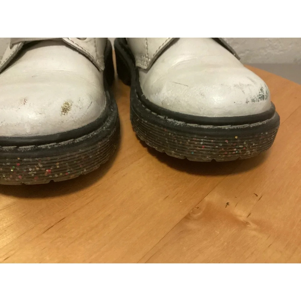 Dr Martens Boots Kids Size 12 Iridescent White Glitter‎ Sole Side Zip Delaney